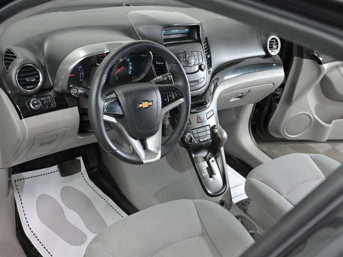 Chevrolet Orlando с пробегом — 2012 год. Фото: #8
