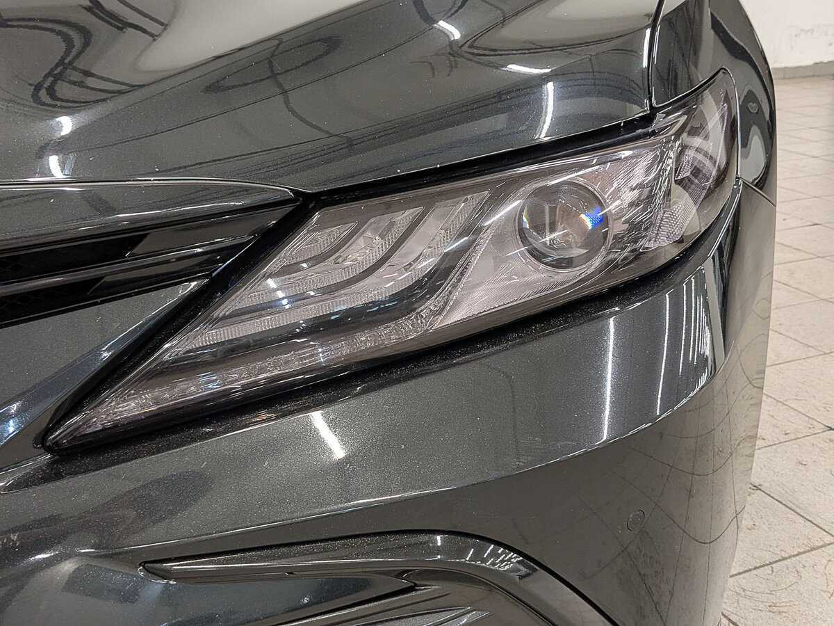 Toyota Camry с пробегом — 2023 год. Фото: #10