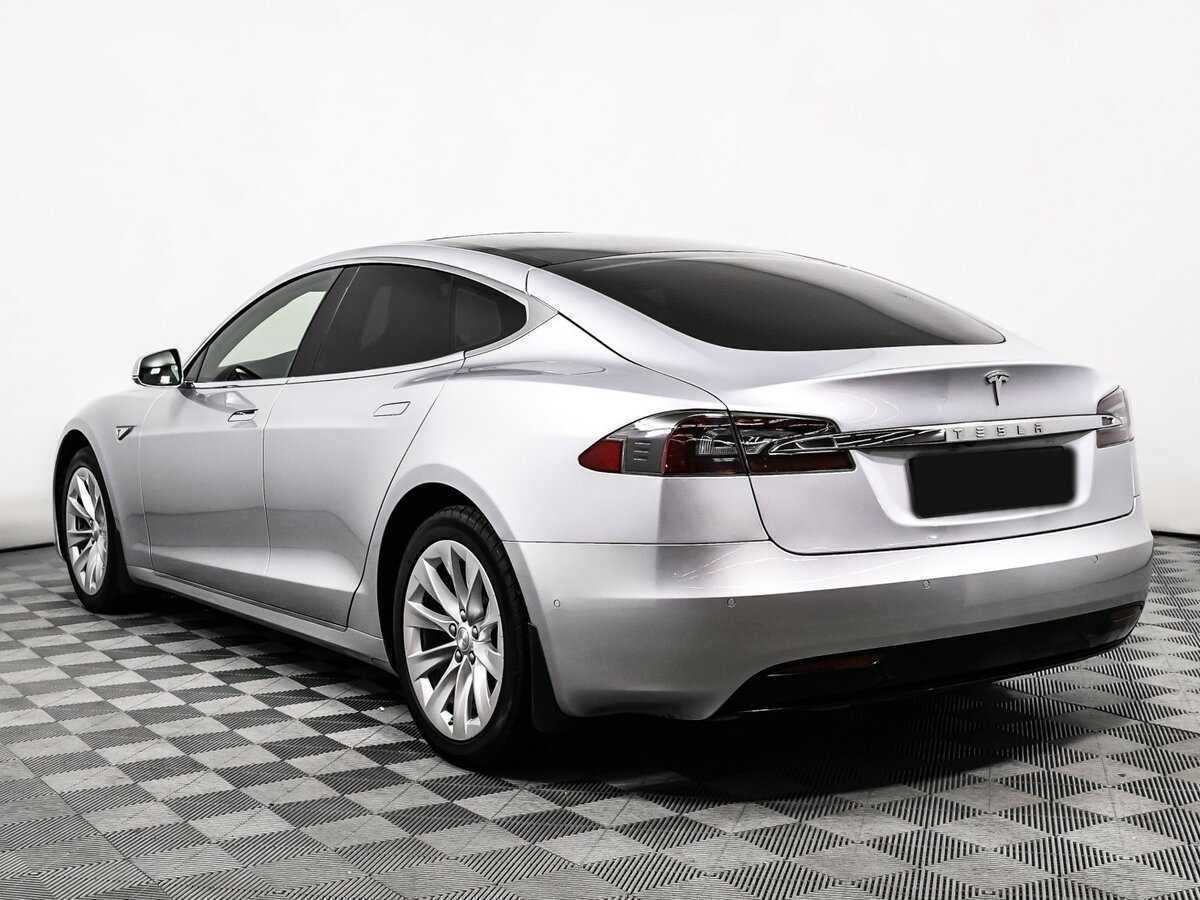 Tesla Model S с пробегом — 2016 год. Фото: #6