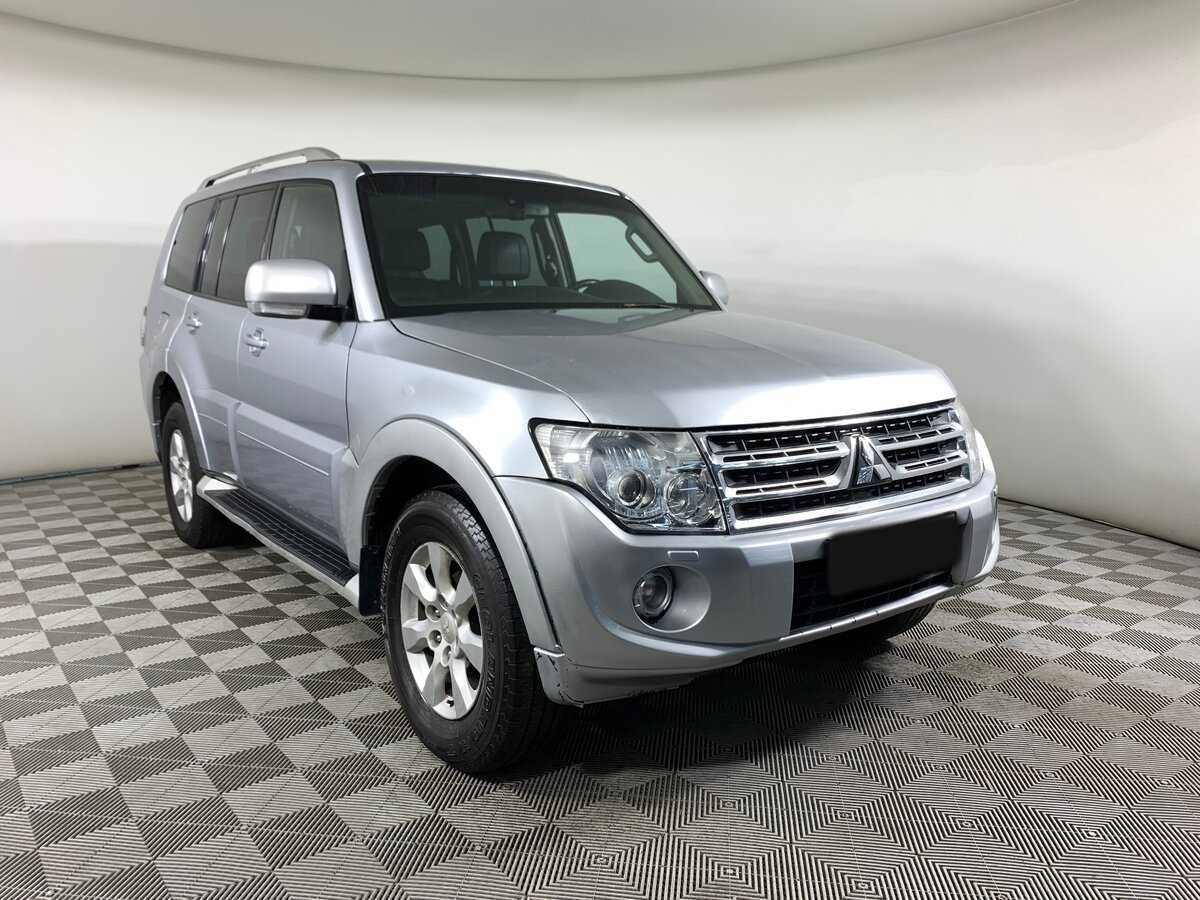Mitsubishi Pajero с пробегом — 2011 год. Фото: #2