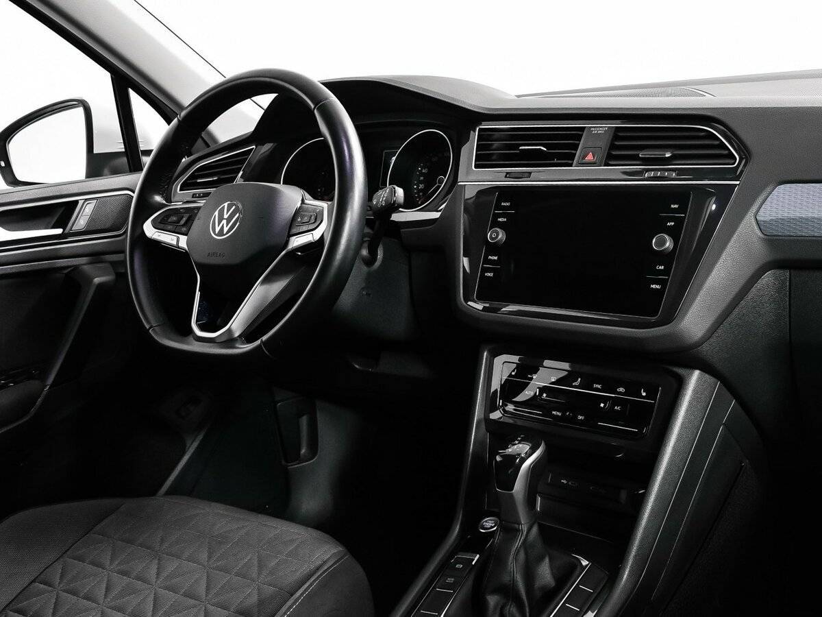 Volkswagen Tiguan с пробегом — 2021 год. Фото: #8