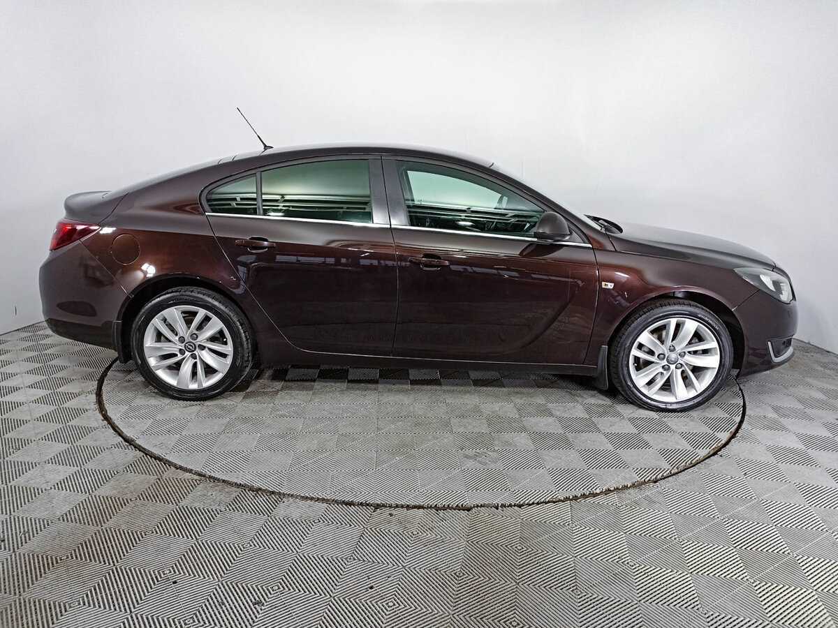 Opel Insignia с пробегом — 2014 год. Фото: #3