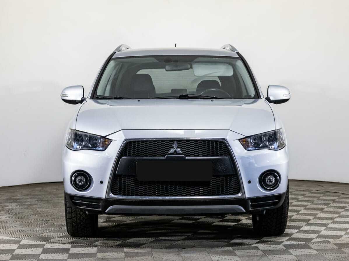 Mitsubishi Outlander с пробегом — 2010 год. Фото: #1