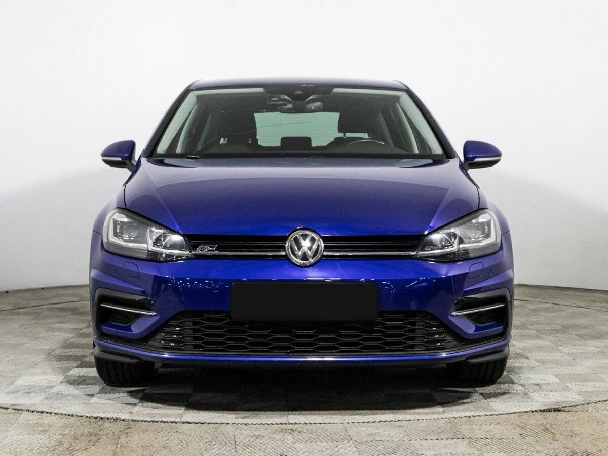 Volkswagen Golf с пробегом — 2018 год. Фото: #1
