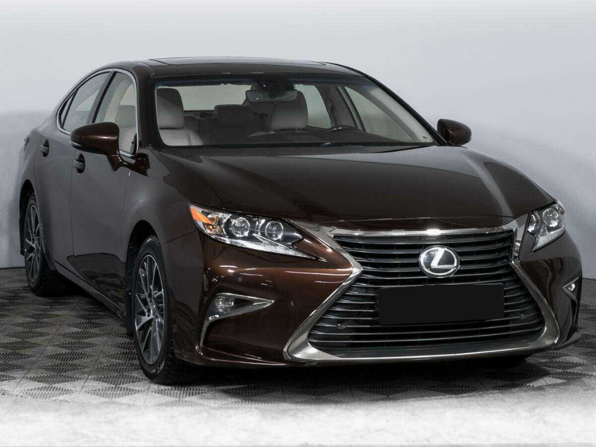 Lexus ES с пробегом — 2015 год. Фото: #2