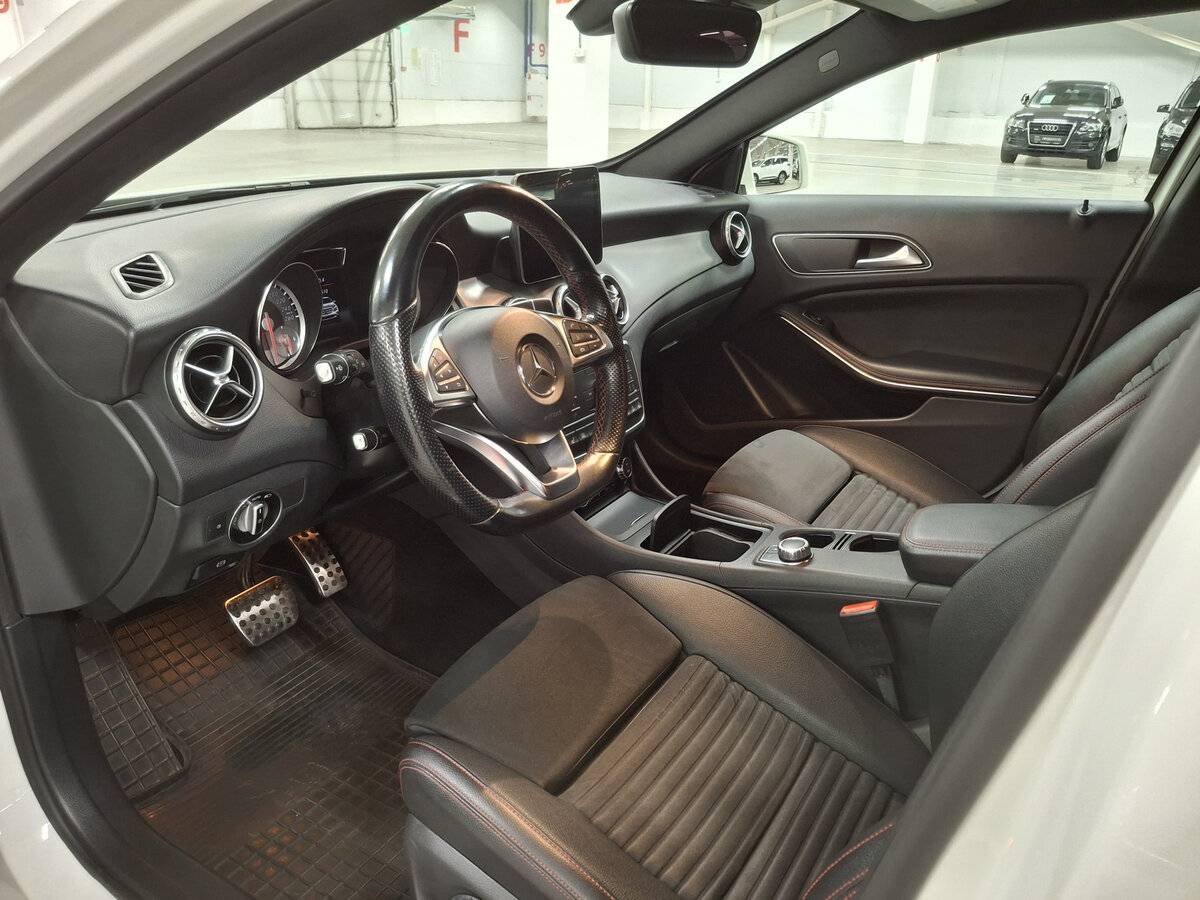 Mercedes-Benz GLA с пробегом — 2016 год. Фото: #14