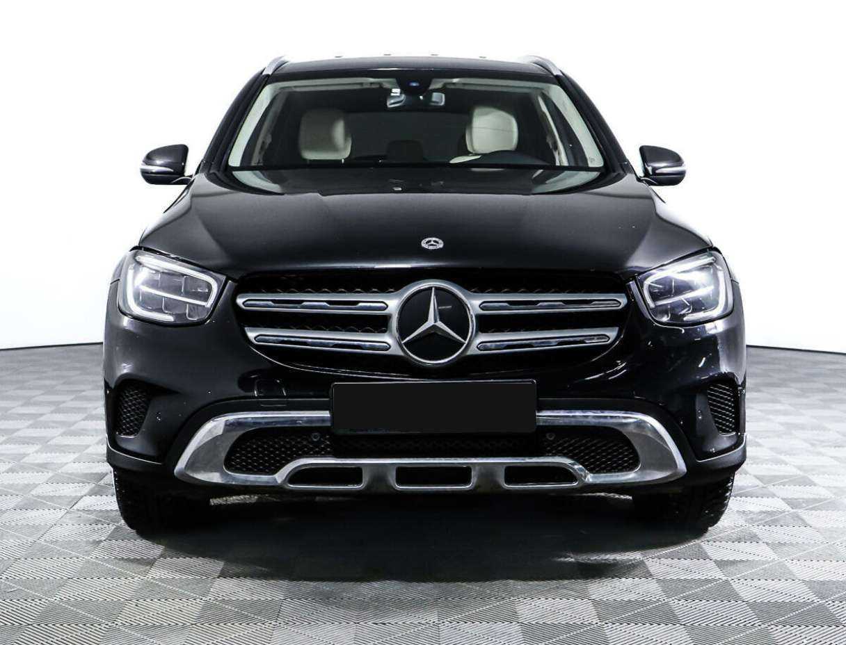 Mercedes-Benz GLC с пробегом — 2021 год. Фото: #1