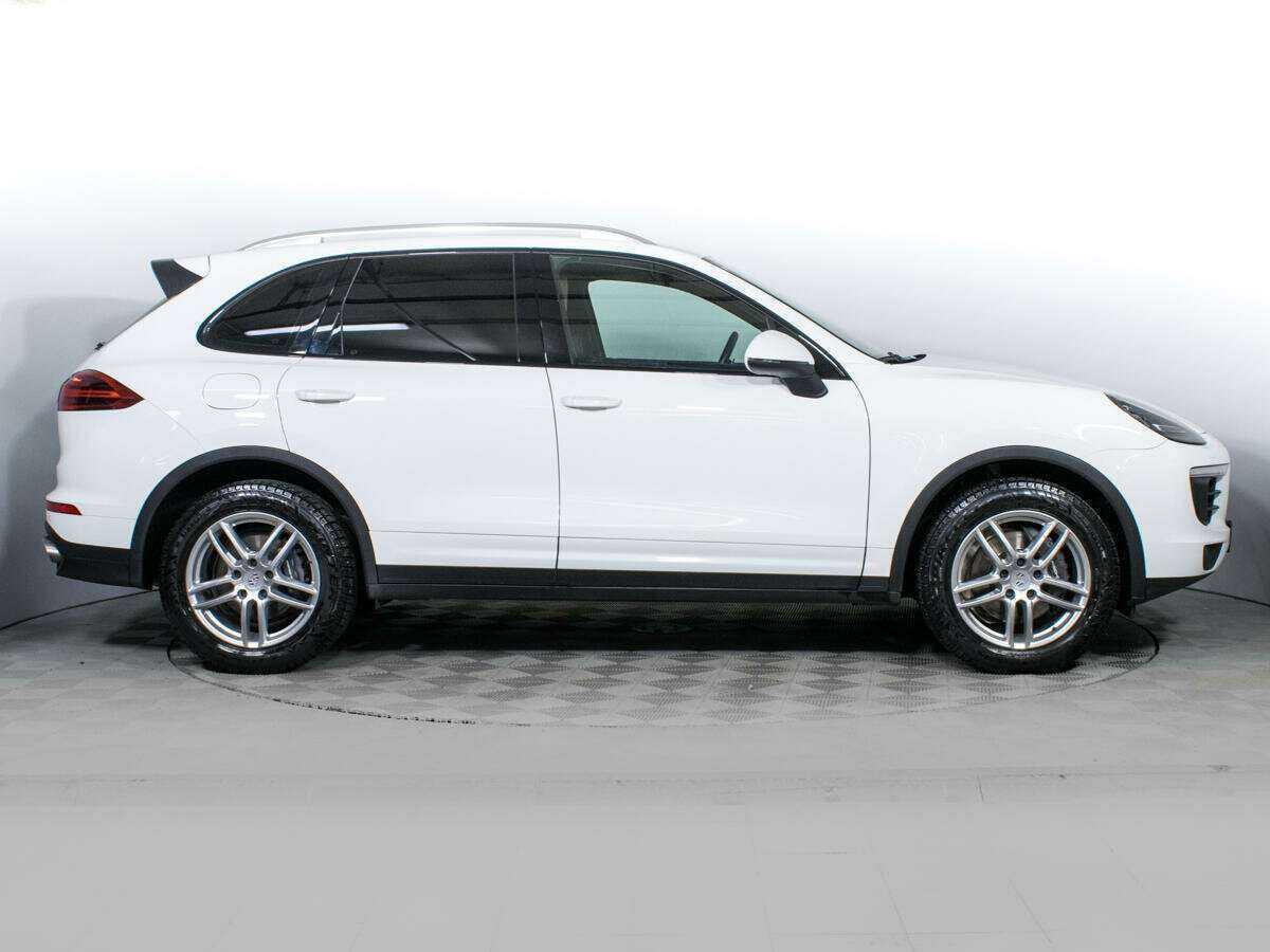 Porsche Cayenne с пробегом — 2015 год. Фото: #3