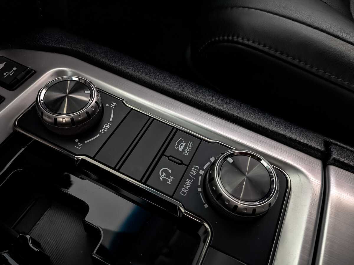 Toyota Land Cruiser с пробегом — 2020 год. Фото: #25
