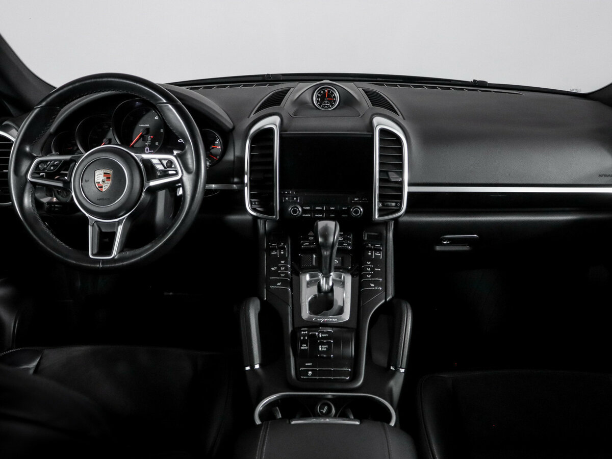 Porsche Cayenne с пробегом — 2017 год. Фото: #11