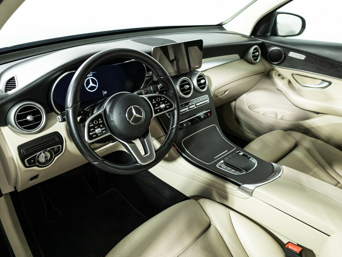 Mercedes-Benz GLC Coupe с пробегом — 2021 год. Фото: #8