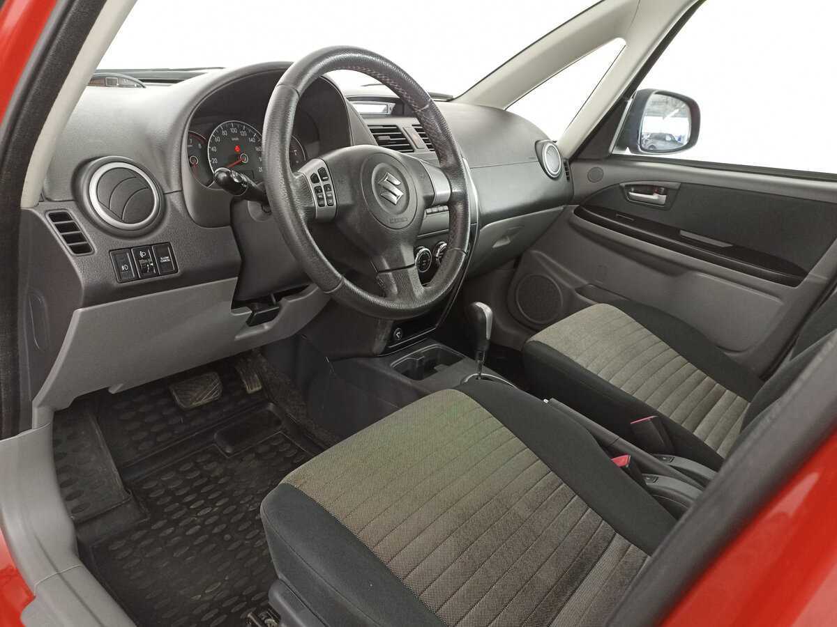 Suzuki SX4 с пробегом — 2008 год. Фото: #15