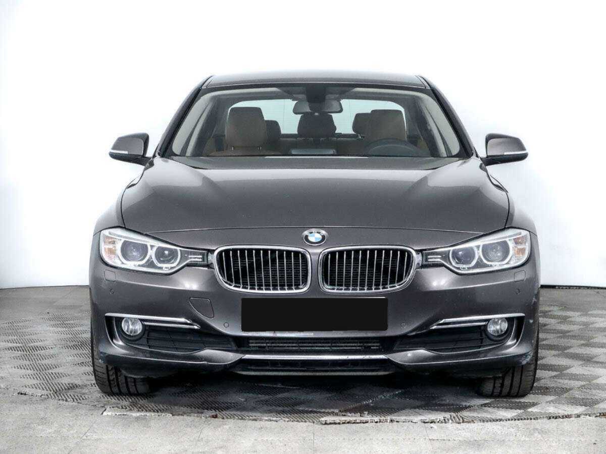 BMW 3 серии с пробегом — 2014 год. Фото: #1