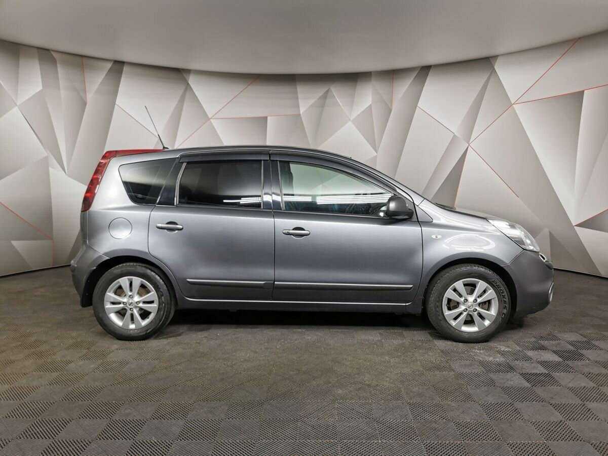Nissan Note с пробегом — 2012 год. Фото: #5