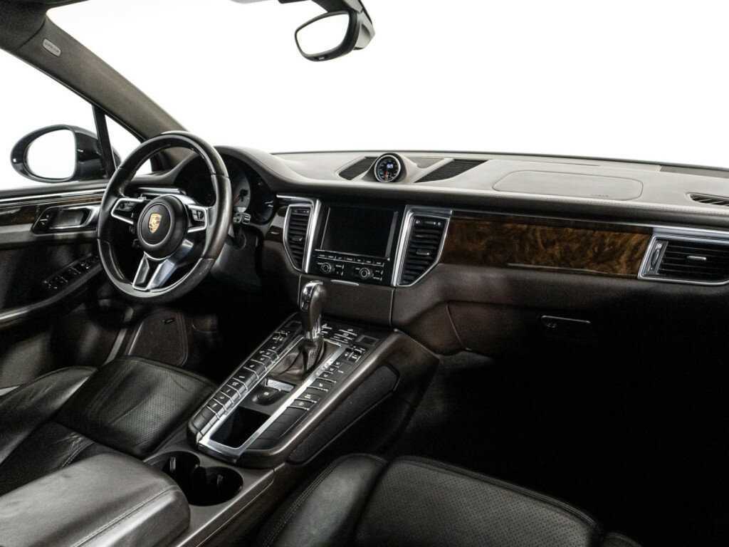Porsche Macan с пробегом — 2014 год. Фото: #8