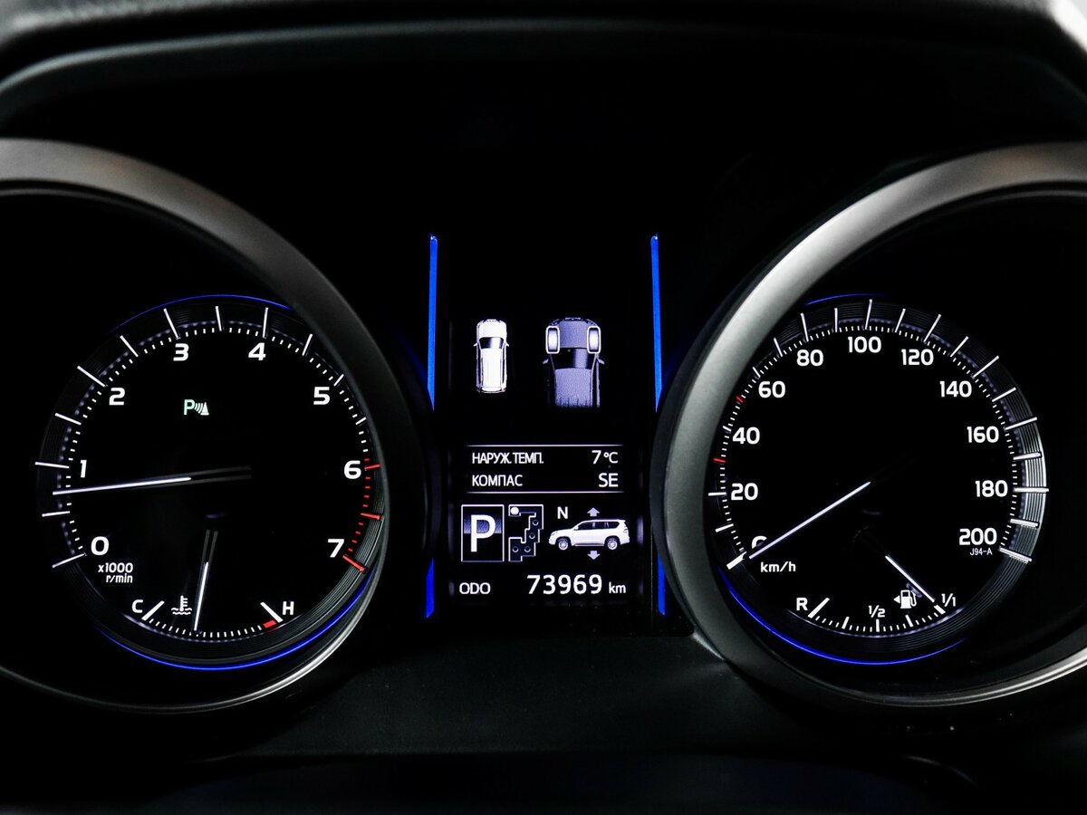 Toyota Land Cruiser Prado с пробегом — 2015 год. Фото: #10