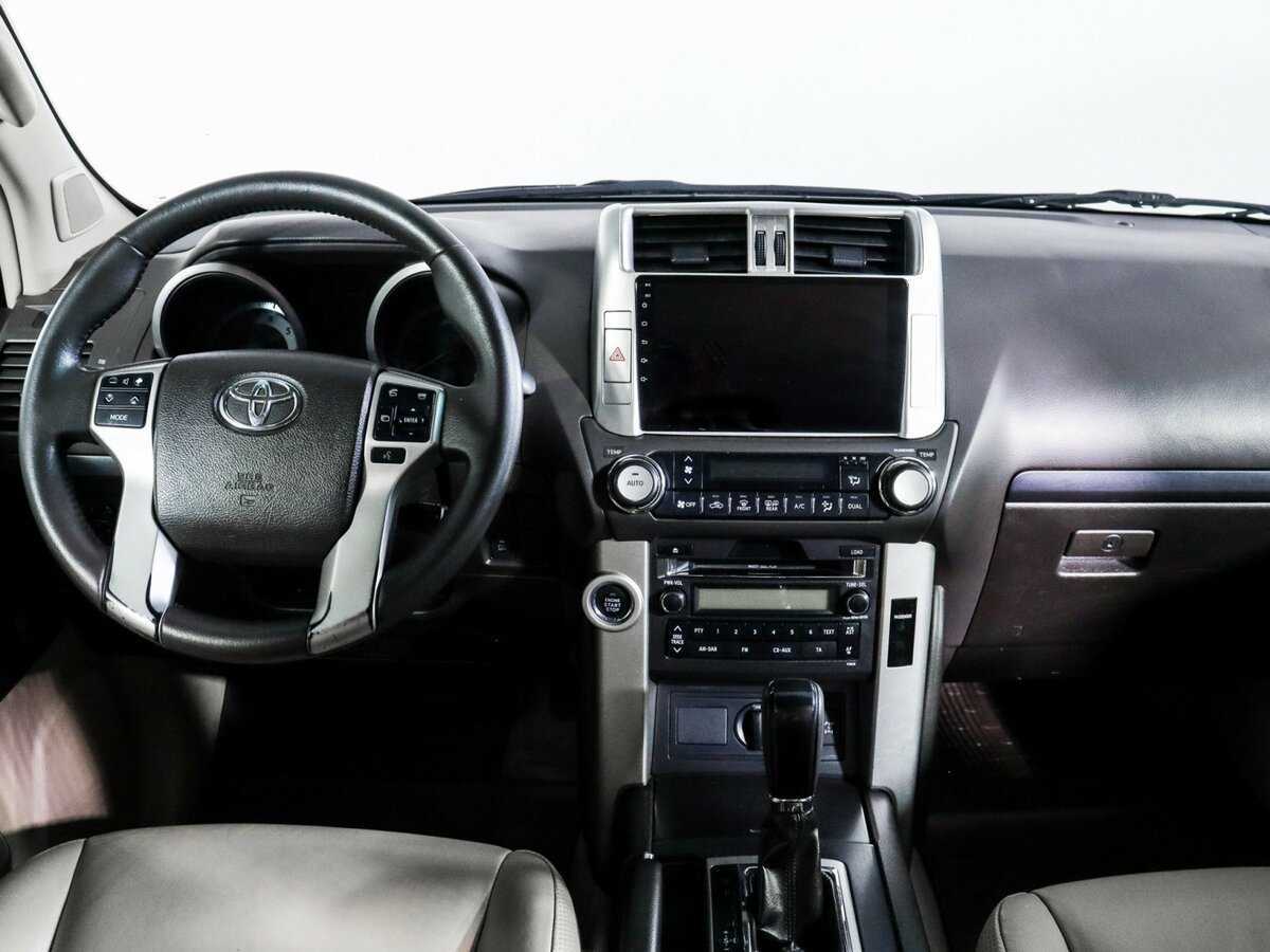 Toyota Land Cruiser Prado с пробегом — 2010 год. Фото: #8