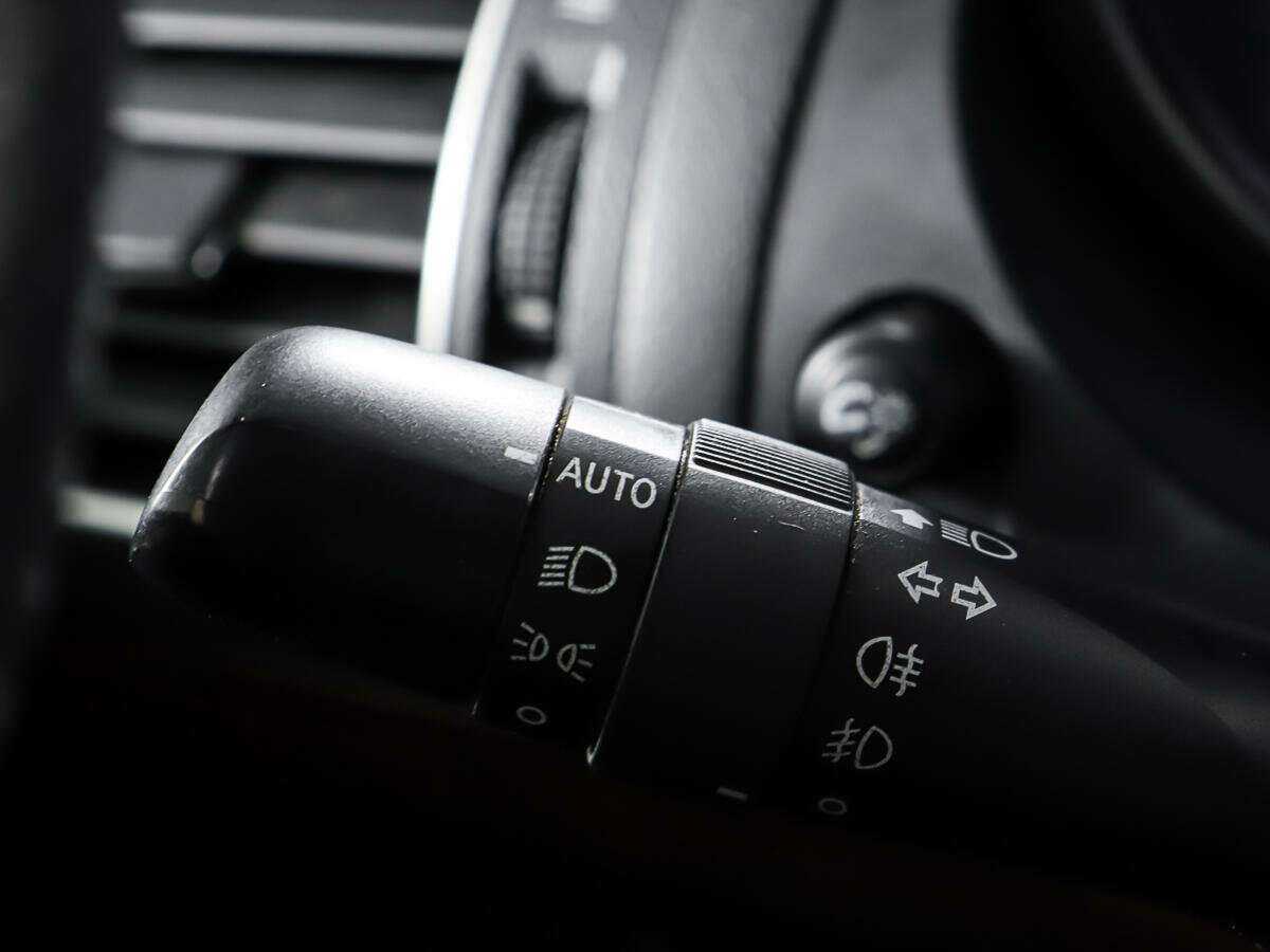 Toyota Land Cruiser Prado с пробегом — 2015 год. Фото: #20