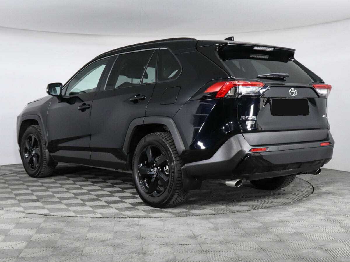 Toyota RAV4 с пробегом — 2021 год. Фото: #6