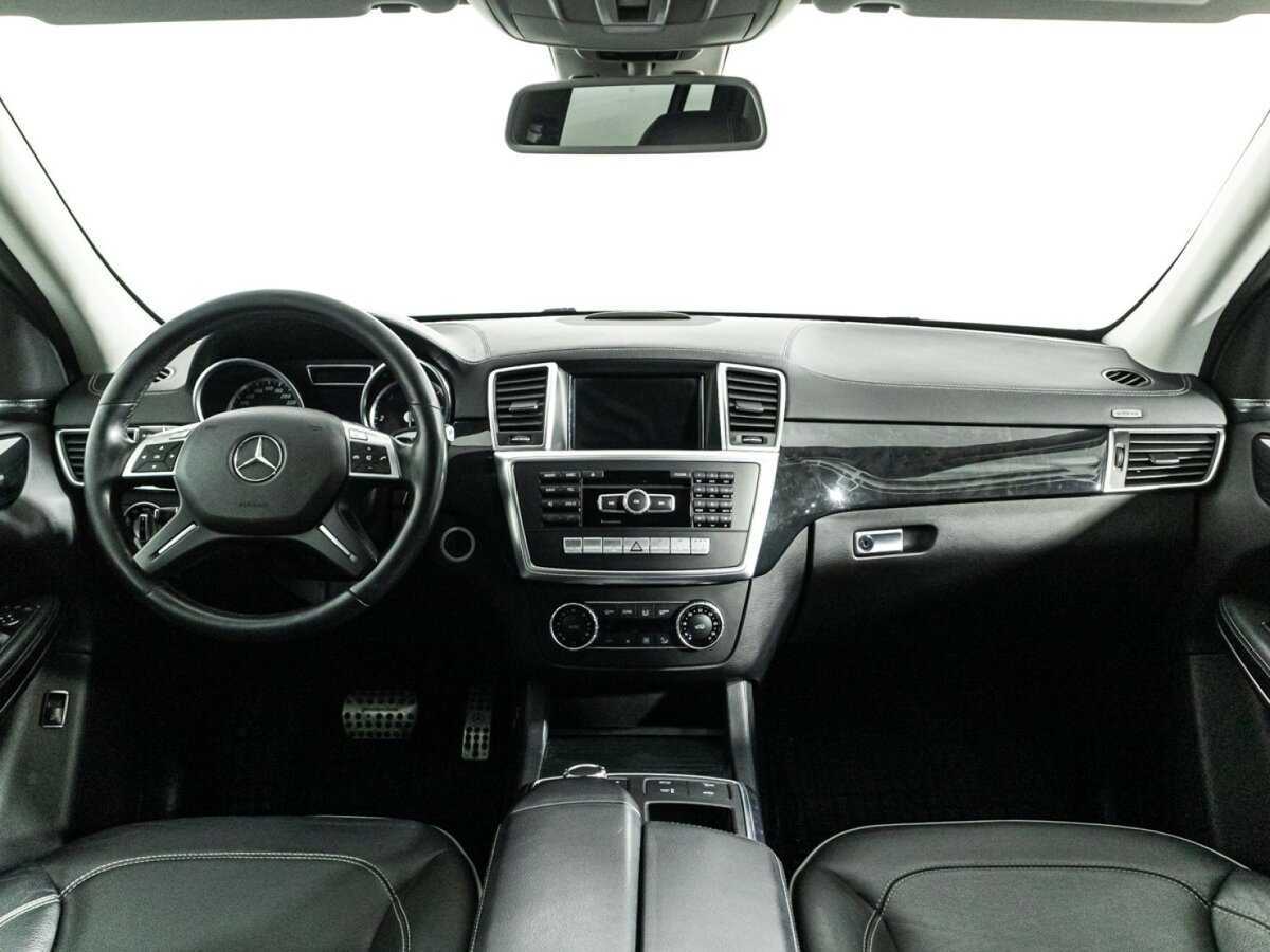 Mercedes-Benz GL-Класс с пробегом — 2013 год. Фото: #12