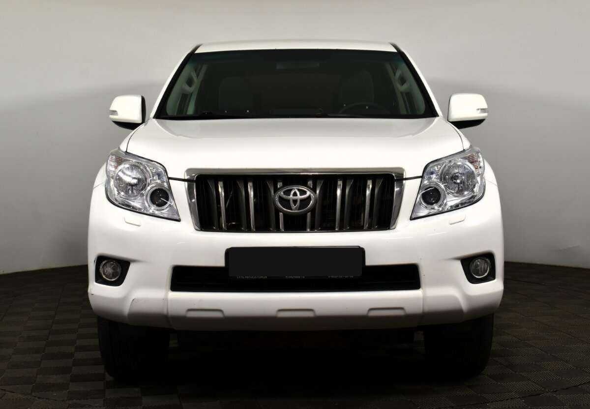 Toyota Land Cruiser Prado с пробегом — 2012 год. Фото: #1