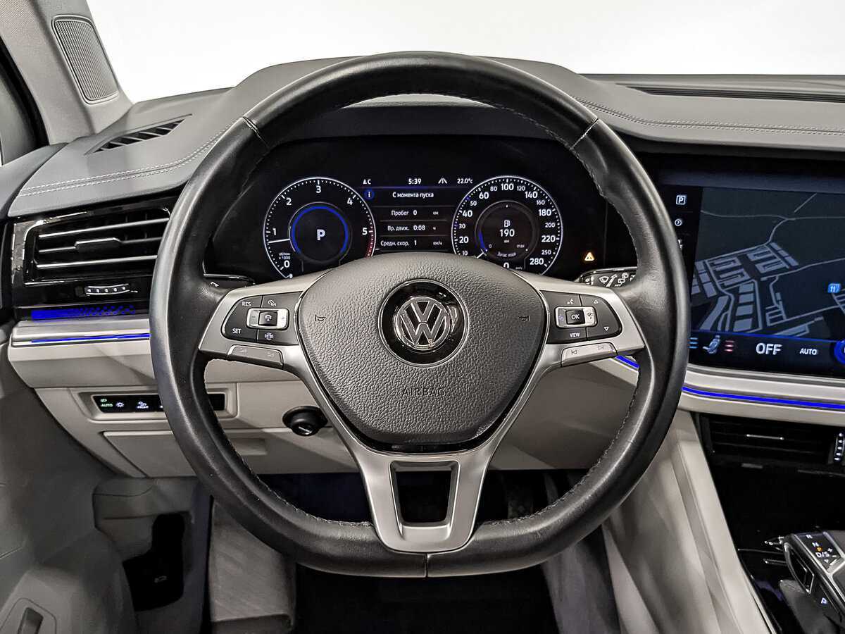 Volkswagen Touareg с пробегом — 2020 год. Фото: #21