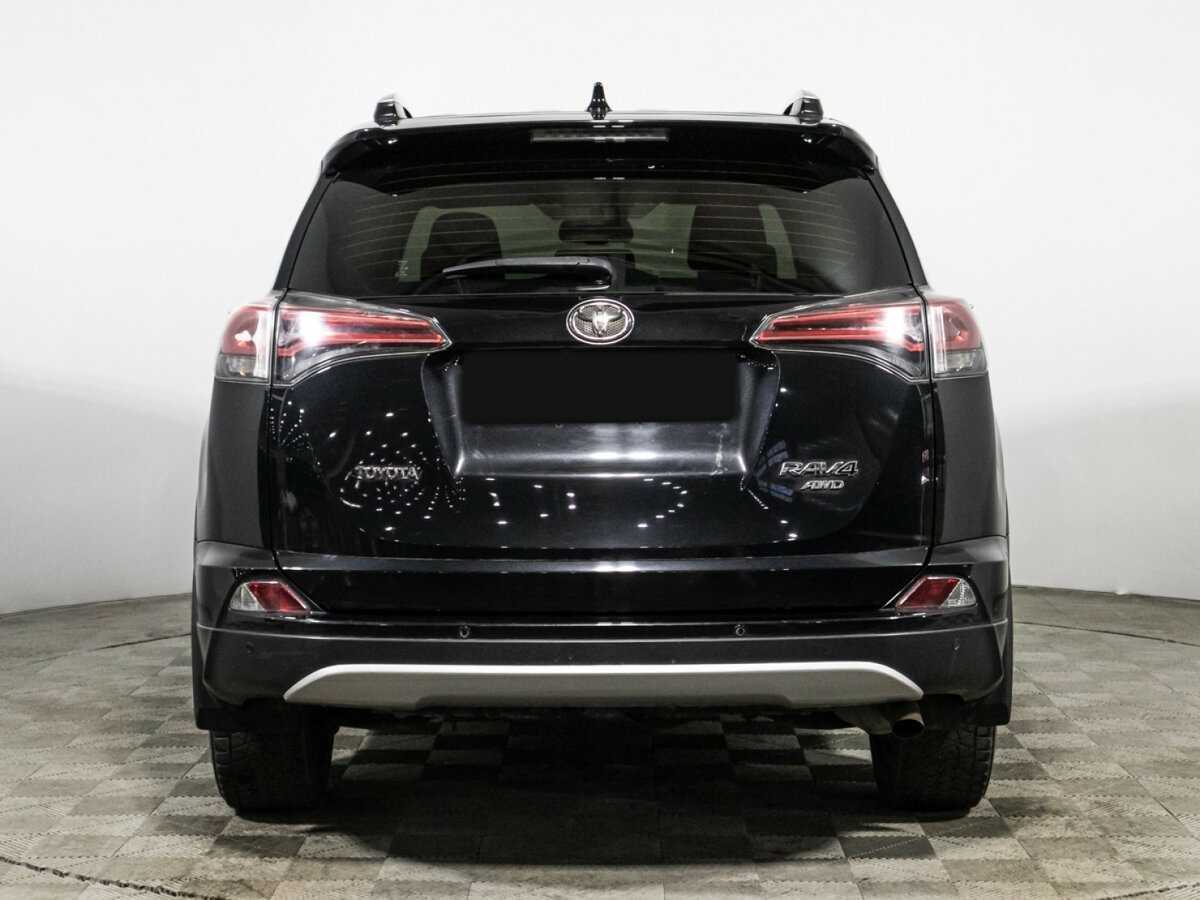 Toyota RAV4 с пробегом — 2015 год. Фото: #5