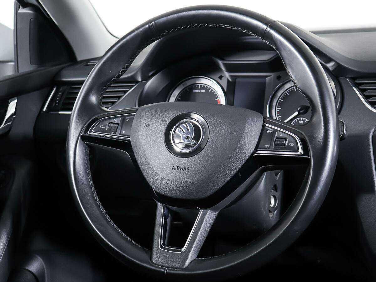 Skoda Octavia с пробегом — 2020 год. Фото: #13