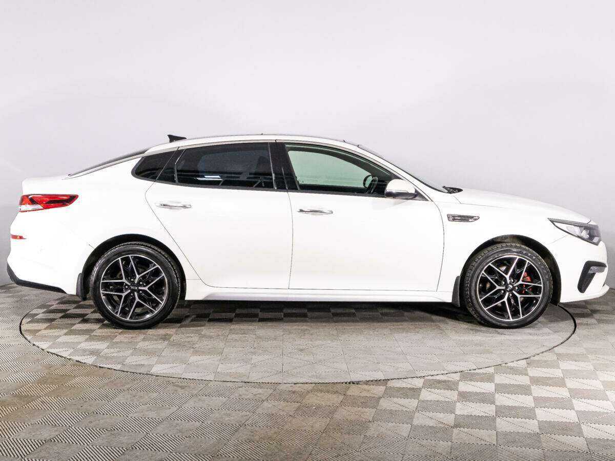 Kia Optima с пробегом — 2018 год. Фото: #3