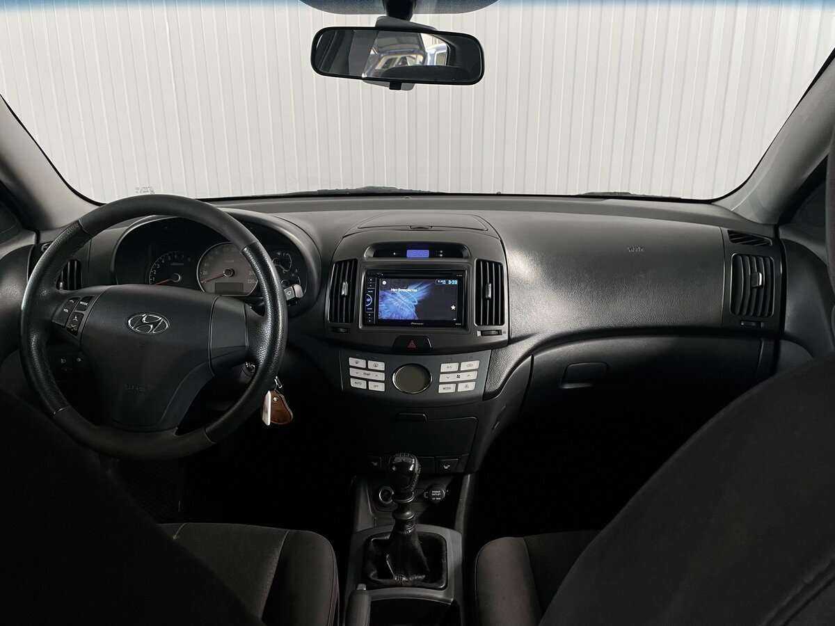 Hyundai Elantra с пробегом — 2008 год. Фото: #8