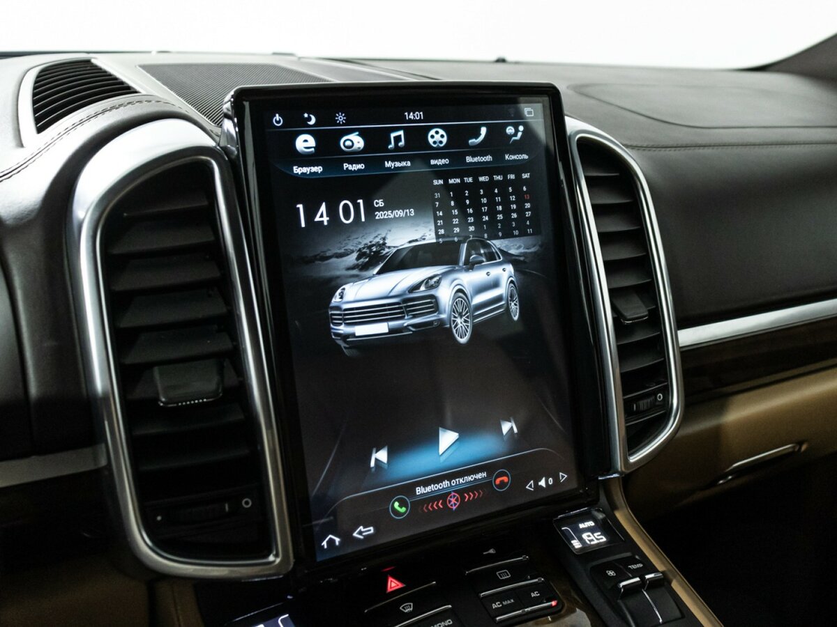 Porsche Cayenne с пробегом — 2011 год. Фото: #16