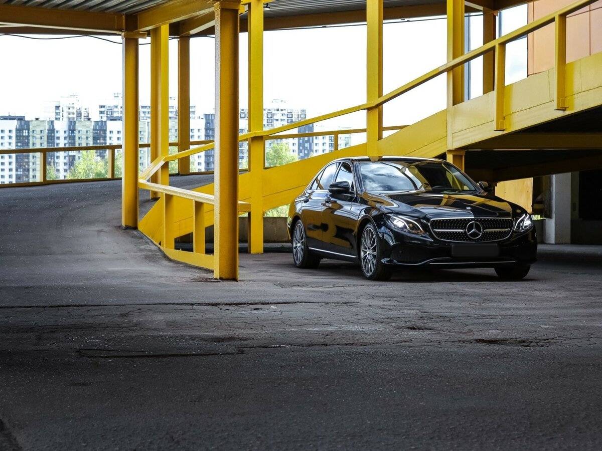 Mercedes-Benz E-Класс с пробегом — 2017 год. Фото: #15