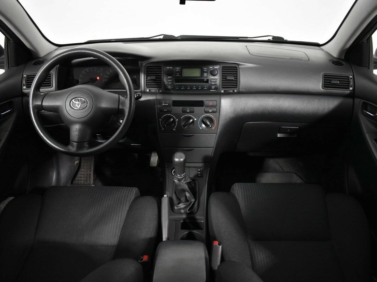 Toyota Corolla с пробегом — 2005 год. Фото: #10