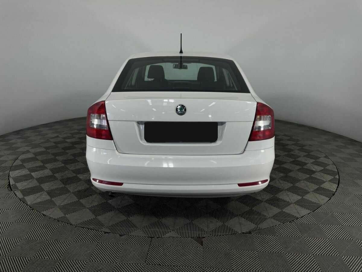 Skoda Octavia с пробегом — 2011 год. Фото: #2