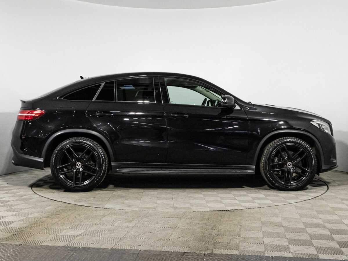 Mercedes-Benz GLE Coupe с пробегом — 2017 год. Фото: #3