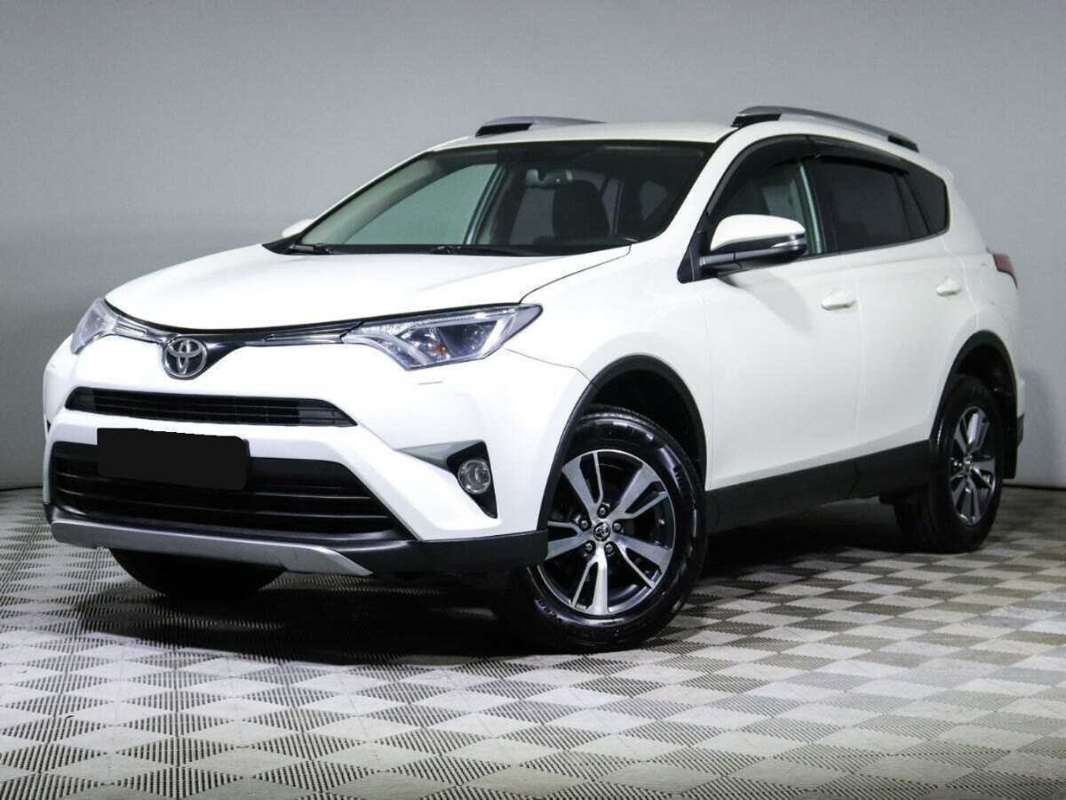 Toyota RAV4 с пробегом — 2017 год. Фото: #0