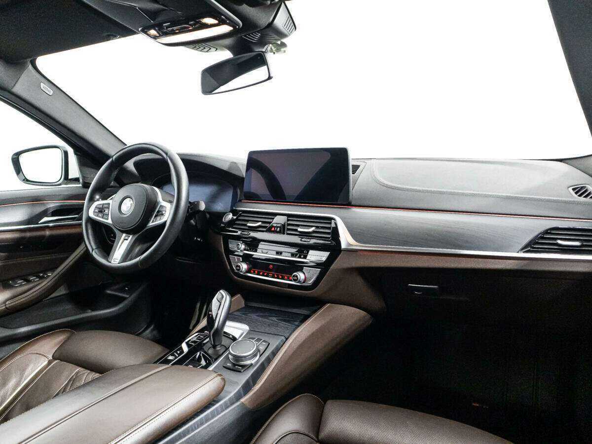 BMW 5 серии с пробегом — 2020 год. Фото: #8