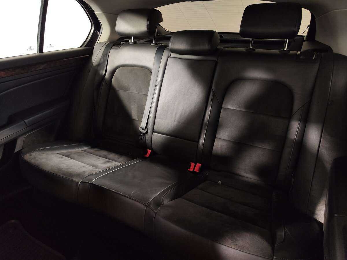 Skoda Superb с пробегом — 2010 год. Фото: #12
