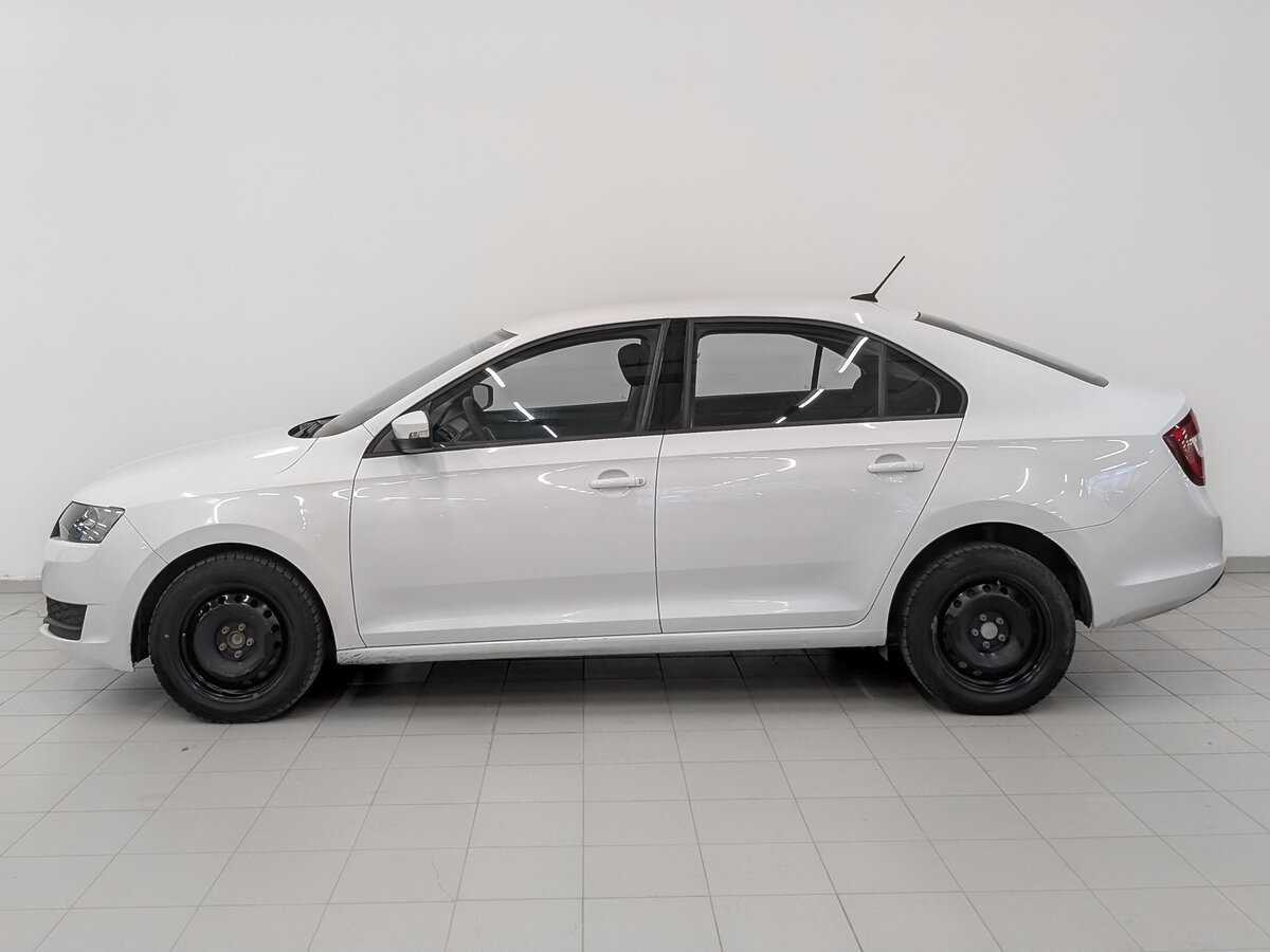 Skoda Rapid с пробегом — 2017 год. Фото: #7