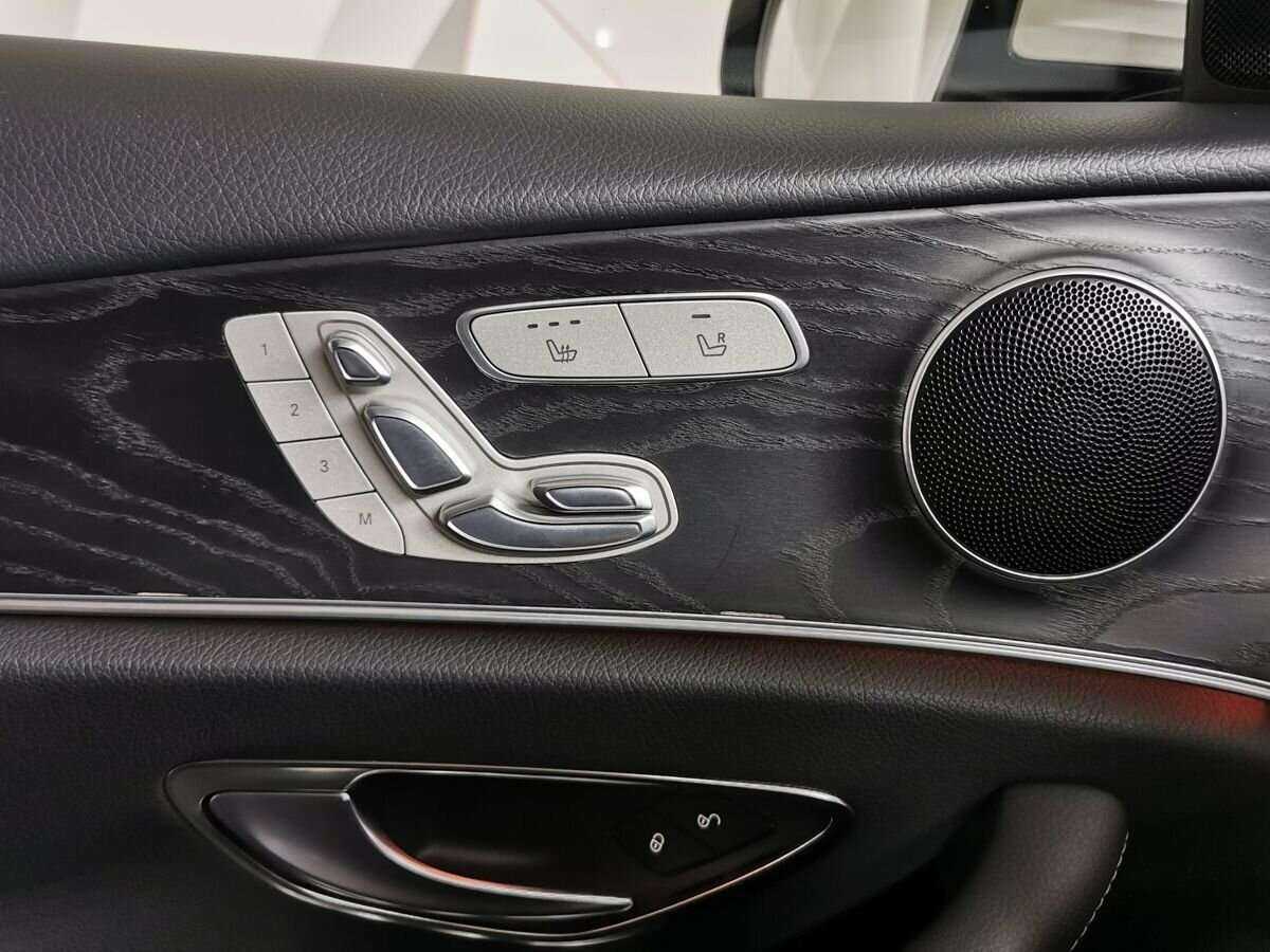 Mercedes-Benz E-Класс с пробегом — 2017 год. Фото: #17