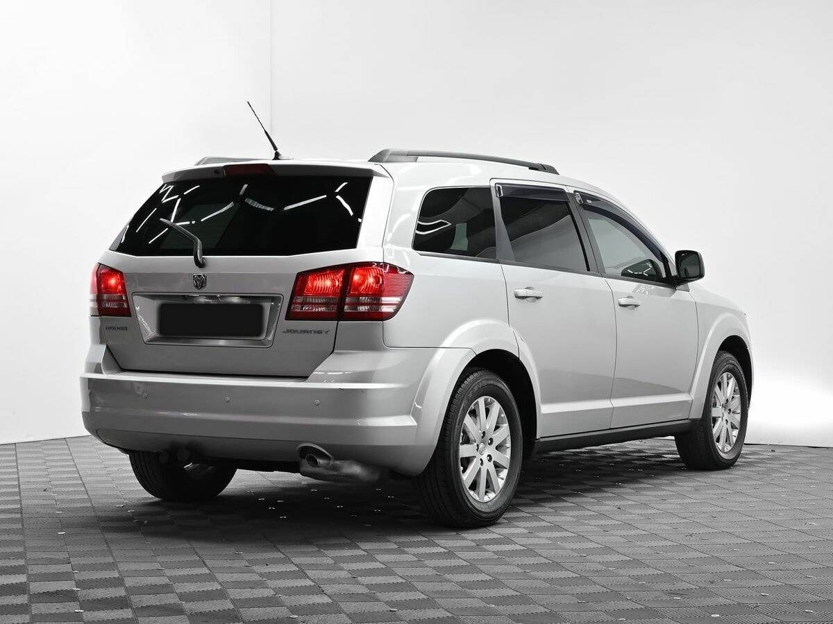 Dodge Journey с пробегом — 2010 год. Фото: #3