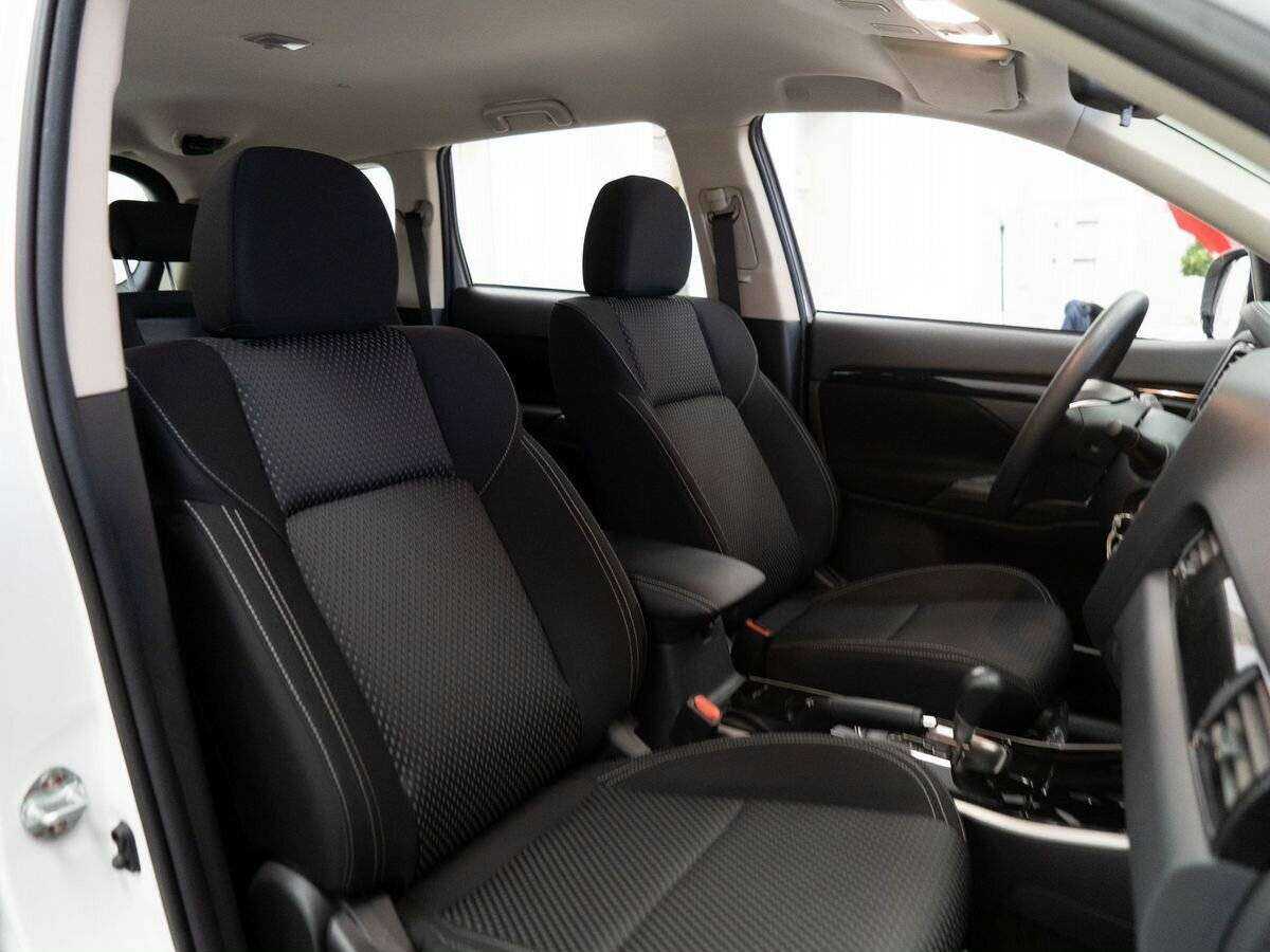 Mitsubishi Outlander с пробегом — 2022 год. Фото: #8