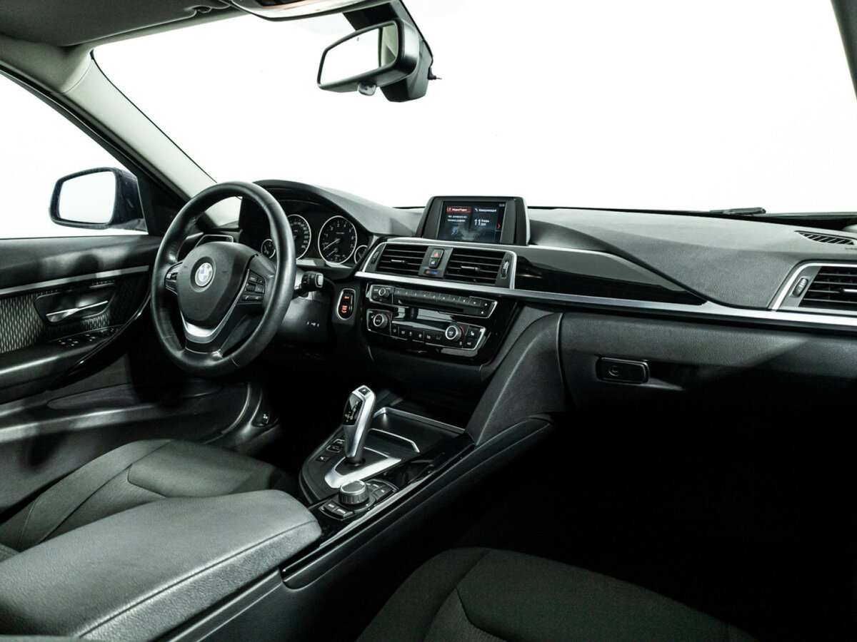BMW 3 серии с пробегом — 2016 год. Фото: #8