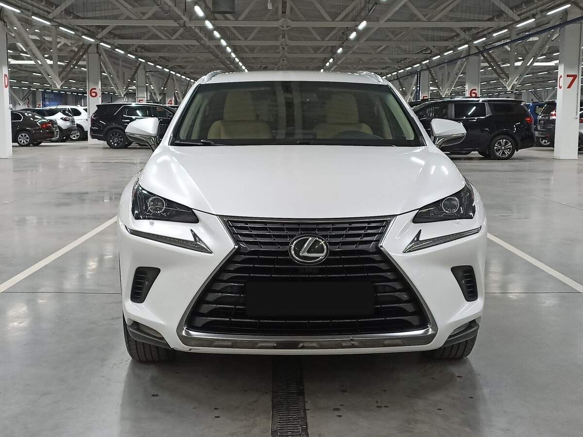 Lexus NX с пробегом — 2018 год. Фото: #1