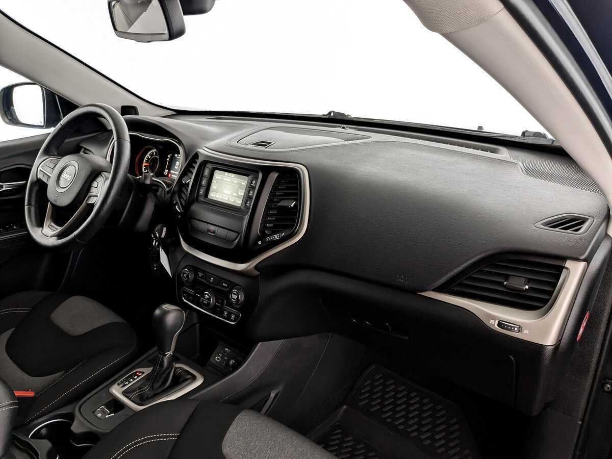 Jeep Cherokee с пробегом — 2014 год. Фото: #10