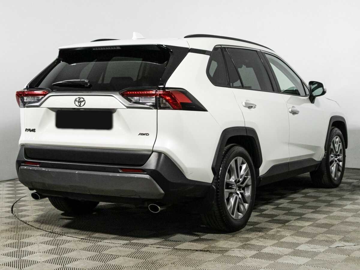 Toyota RAV4 с пробегом — 2021 год. Фото: #4