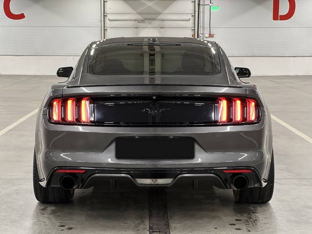 Ford Mustang с пробегом — 2016 год. Фото: #5
