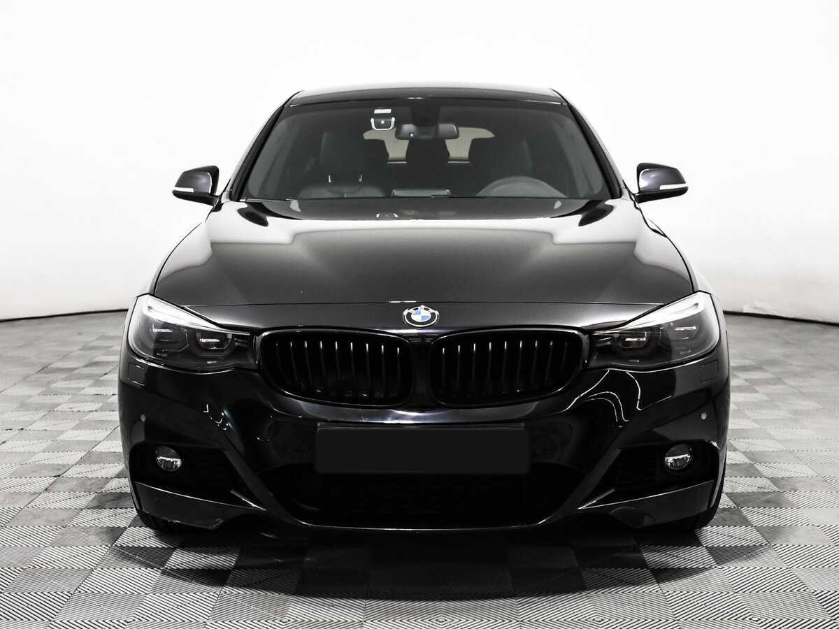 BMW 3 серии с пробегом — 2020 год. Фото: #1