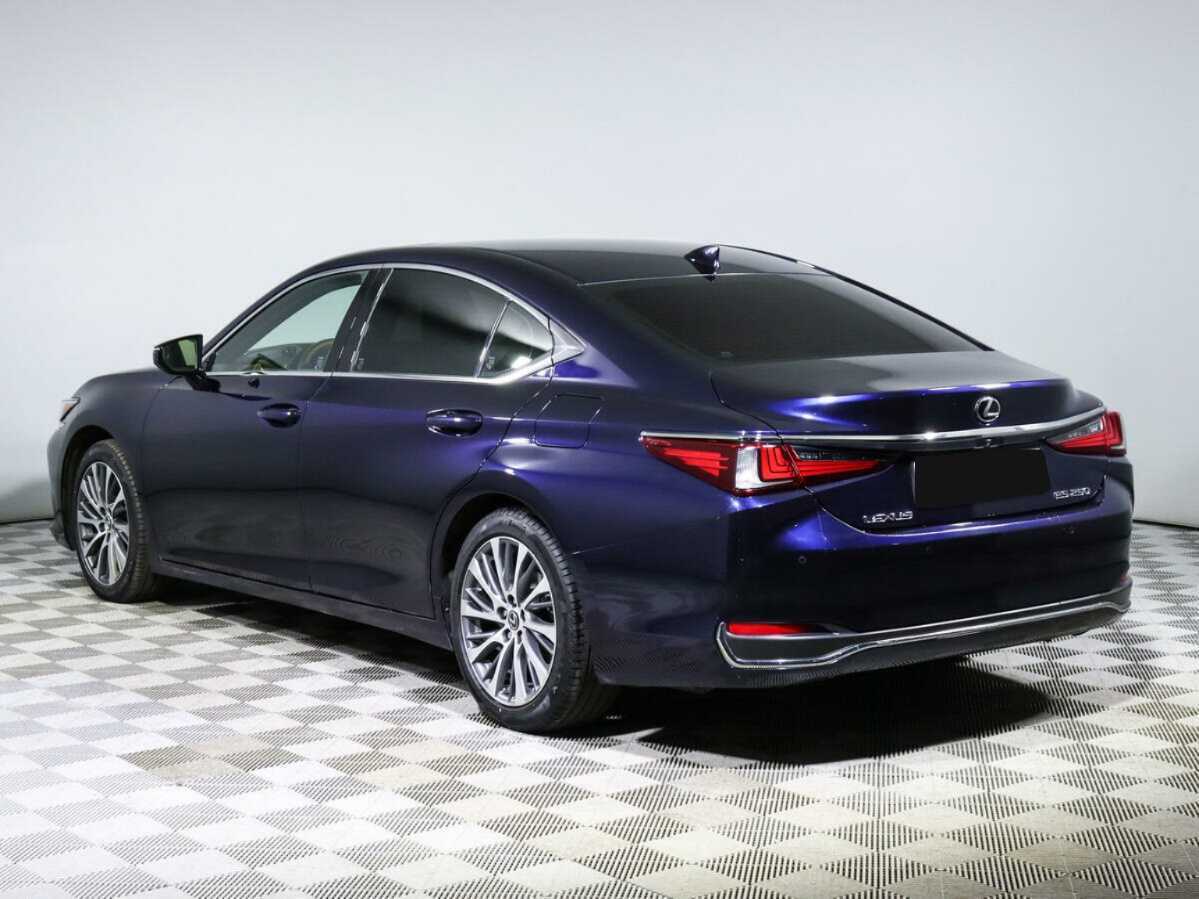 Lexus ES с пробегом — 2018 год. Фото: #6