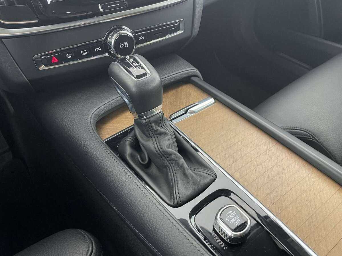Volvo S90 с пробегом — 2017 год. Фото: #12